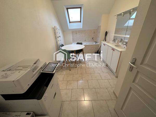 Appartement de standing T5 de 117 m2 Louée 840e