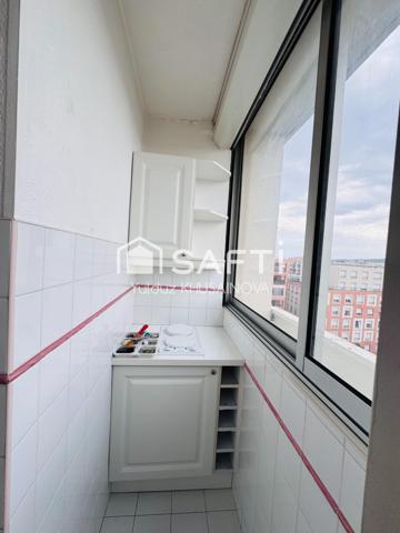 GRAND APPARTEMENT DE TYPE 3 , TRAVERSANT ET LUMINEUX