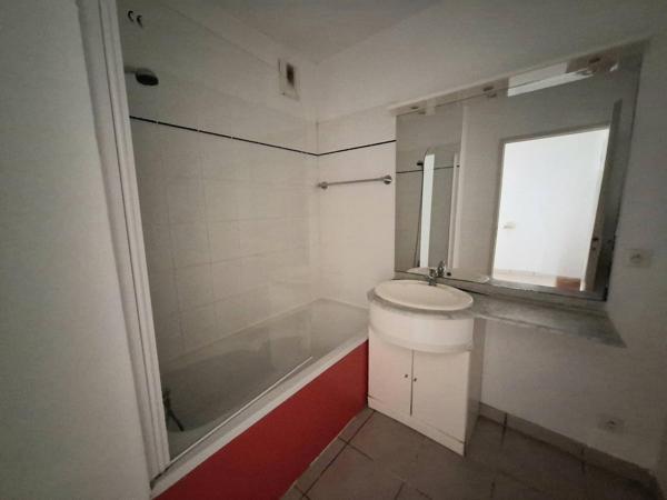 appartement Les Sables-d'Olonne T2 bis avec terrasse, parking et piscine - Tanchet