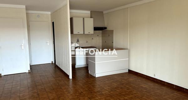 À vendre Studio 40 m² - Montélimar 26200