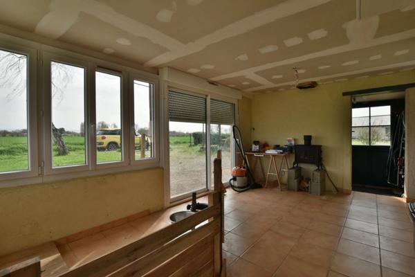 Dpt Maine et Loire (49), à vendre proche de SEICHES SUR LE LOIR maison de plain pied