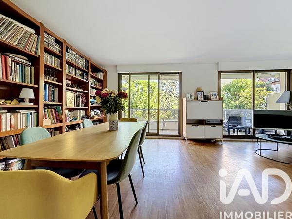 Appartement à vendre 4 pièces 76,8 m² Courbevoie