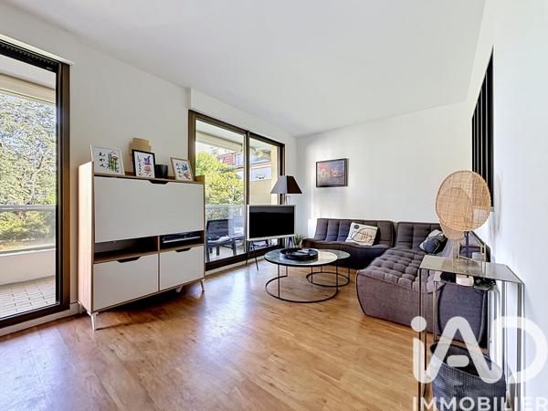 Appartement à vendre 4 pièces 76,8 m² Courbevoie