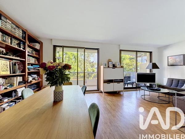Appartement à vendre 4 pièces 76,8 m² Courbevoie
