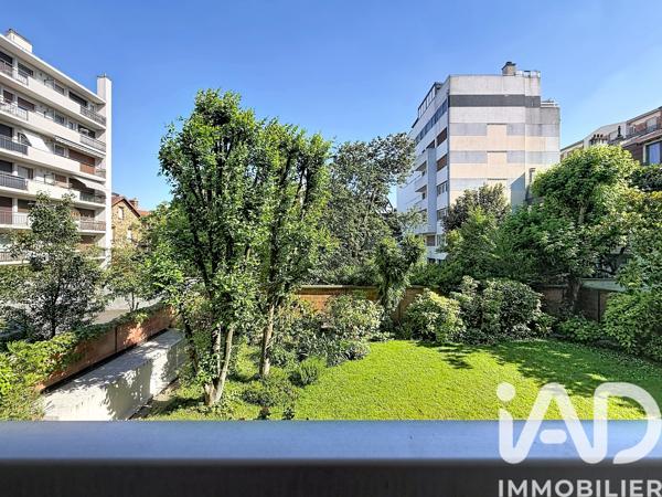 Appartement à vendre 4 pièces 76,8 m² Courbevoie