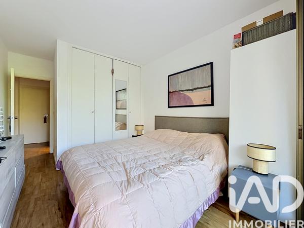 Appartement à vendre 4 pièces 76,8 m² Courbevoie