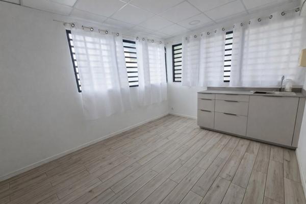 Local/bureau à vendre CAYENNE (973)