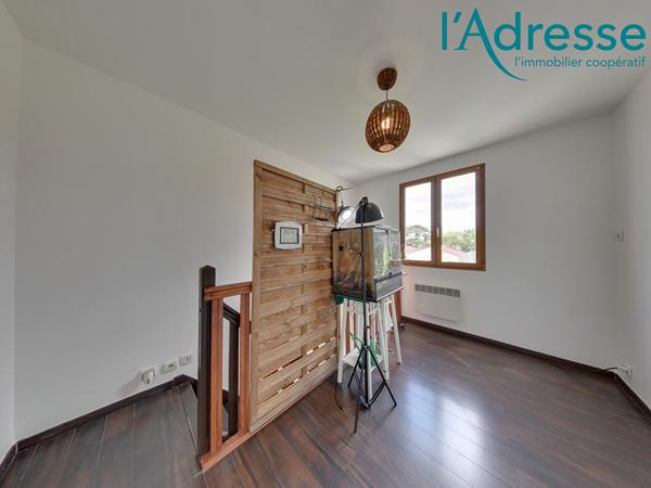 Maison Neuilly Sur Marne 6 pièces DE 140M² !!!