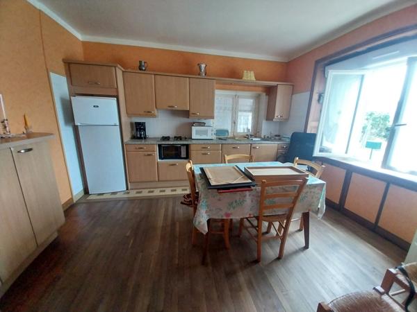 LESCONIL – Maison familiale au cœur du village, proche des plages, des commerces et du port Plobannalec-Lesconil (29740)