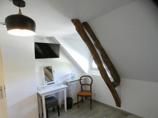 Grande maison à Montignac Lascaux avec parc et sa piscine couverte