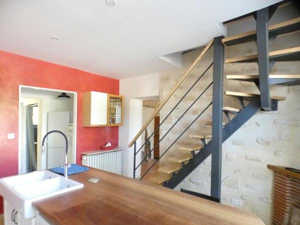 Grande maison à Montignac Lascaux avec parc et sa piscine couverte