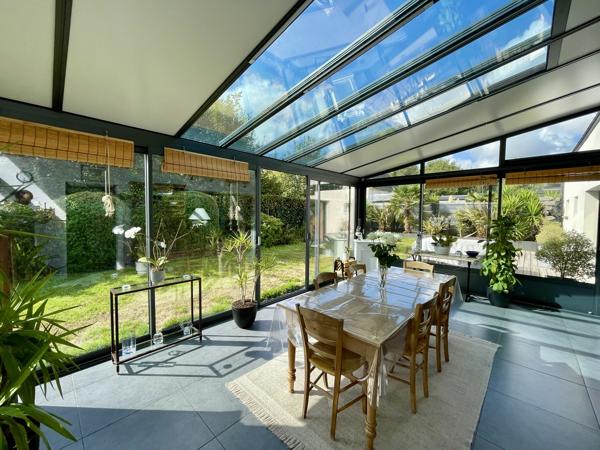 Exclusivité Agence – Guidel, Moderne & Lumineuse Contemporaine Avec Sa Véranda & Son Jardin Clos