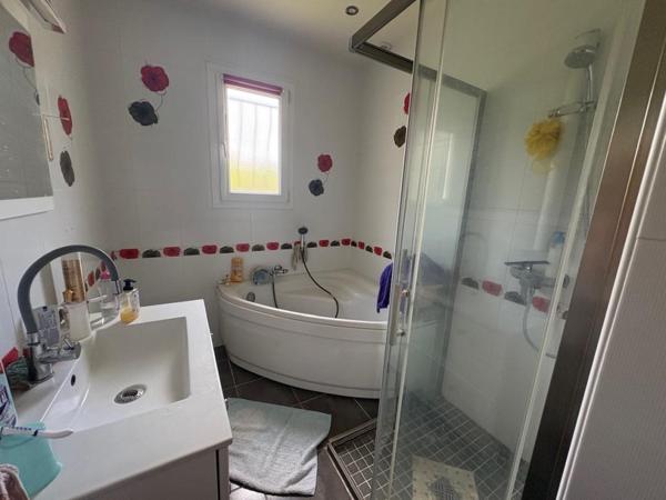 EXCLUSIVITE   Maison  de plain pied de 6 pièces 122 m2