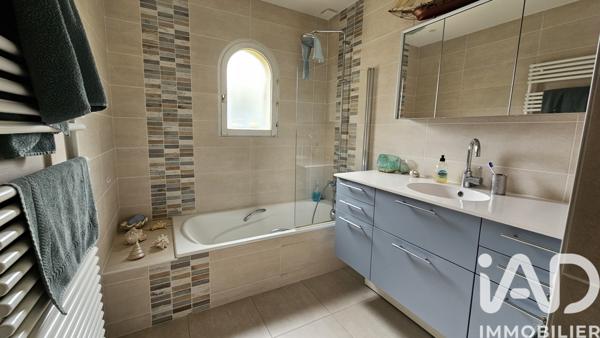 Maison à vendre 6 pièces 135 m² Orléans