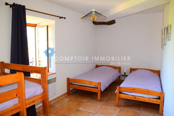 Propriete 26 pièce(s) 15 chambre(s) 530 m²