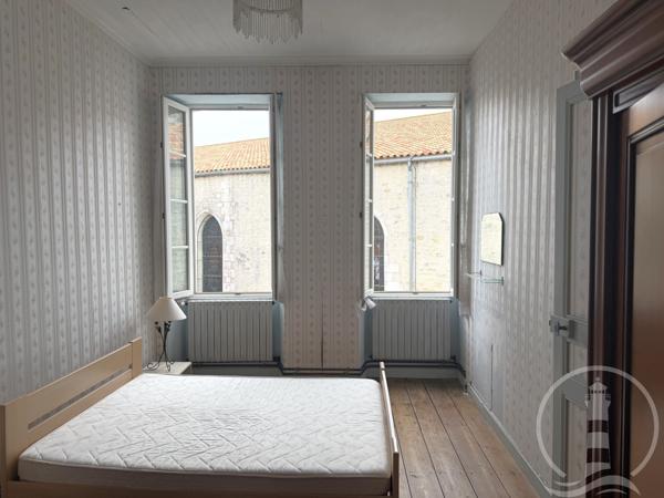 Maison de village à rénover - La Flotte