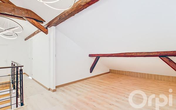 Appartement à vendre    4 pièces • 102,61 m2 Marignier