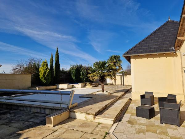 Grande Maison familiale en campagne avec piscine