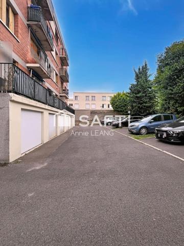 Bel appartement familial, lumineux et fonctionnel, à deux pas du métro et des commodités, dans une résidence calme