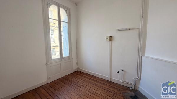 A VENDRE DANS LE GIC-BI CAEN QUARTIER CANADA , Caen 14000