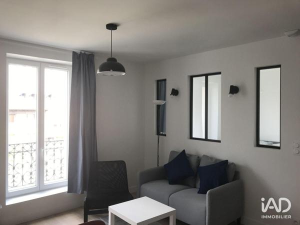 Location appartement 2 pièces 30 m² Paris 18