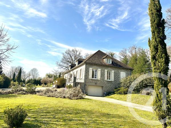 Maison à vendre  8 pièces - 296 m2 LA SOUTERRAINE - 23