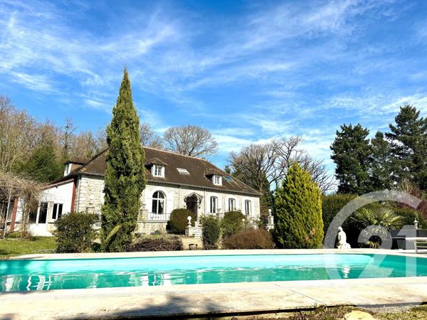 Maison à vendre  8 pièces - 296 m2 LA SOUTERRAINE - 23