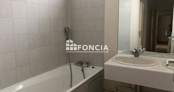 Location Appartement 5 pièces 97.61 m² - Asnières-sur-seine 92600