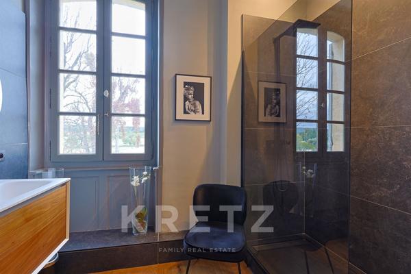 Appartement d'exception de 158 m2, 2 chambres au coeur d'un château du 18ème