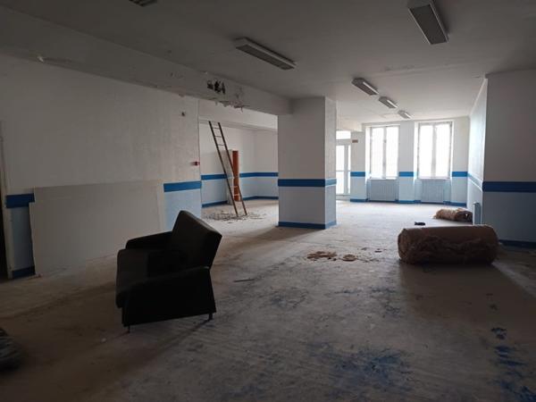 Immeuble à vendre |  Barbezieux-Saint-Hilaire |  680 m²