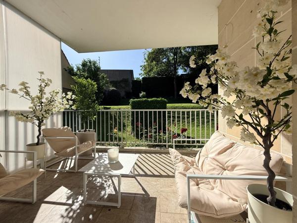 Appartement familial de 115m², rénové, 3 chambres, balcon / terrasse