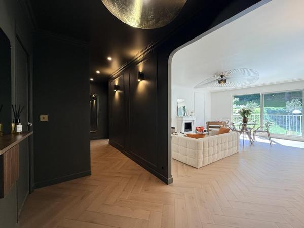 Appartement familial de 115m², rénové, 3 chambres, balcon / terrasse
