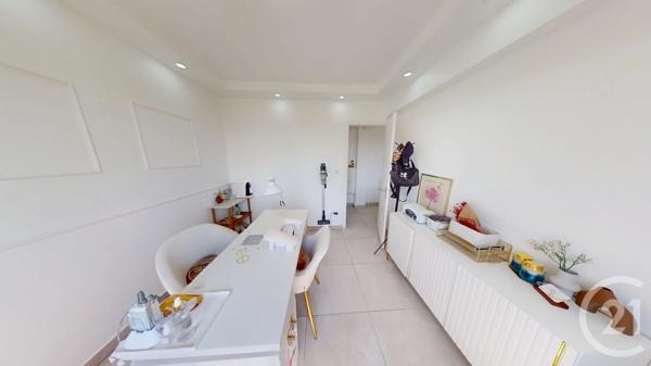 Appartement F4 à vendre  4 pièces - 64,16 m 2   BESANCON  - 25