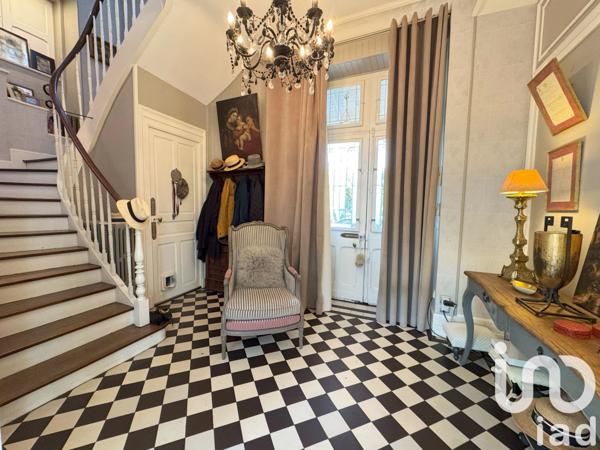 Maison à vendre 10 pièces 347 m² Jurançon