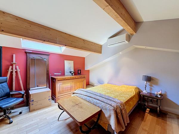 À vendre en Exclusivité ? Rare à Plascassier, appartement duplex en dernier étage avec terrasse de 46 m², vue dégagée et double stationnement