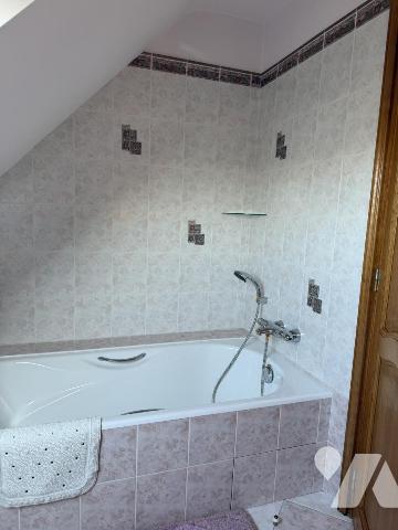 A VENDRE VIAGER OCCUPE LA TRINITE SUR MER MAISON 205 m2 + terrain divisible