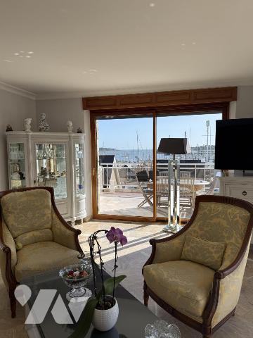 A VENDRE VIAGER OCCUPE LA TRINITE SUR MER MAISON 205 m2 + terrain divisible