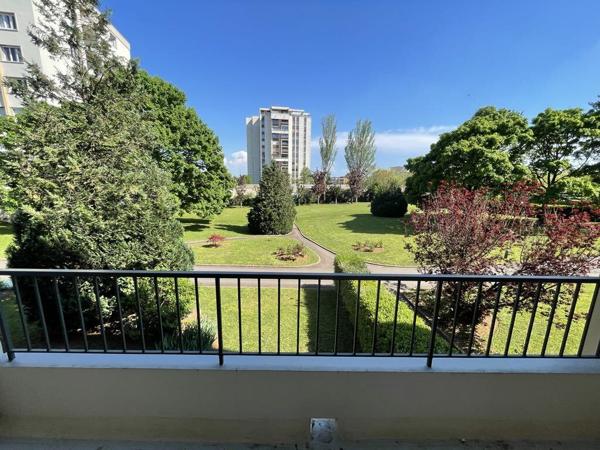 Appartement 3 pièces - 97 m² Exclusivité efficity