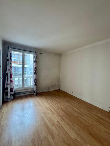 2 pièces à rafraichir a Asnieres sur Seine