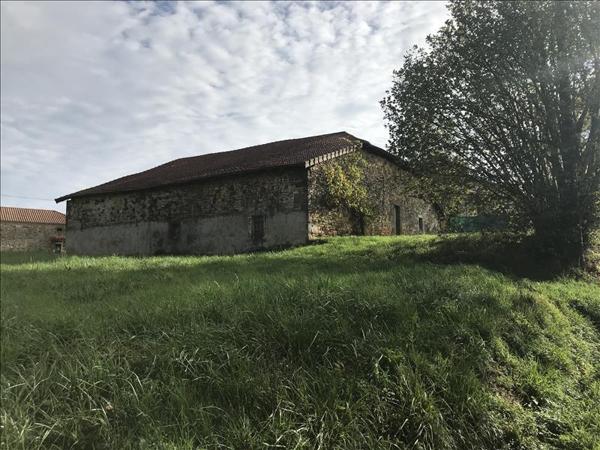 Maison à vendre 34 200 € Saint-Martin-le-Pin 272 m² DPE
