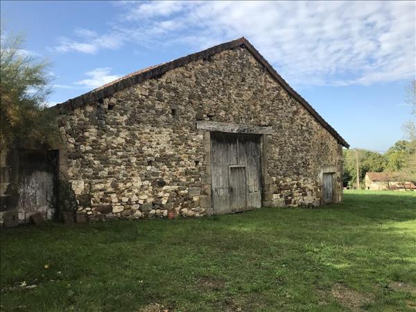 Maison à vendre 34 200 € Saint-Martin-le-Pin 272 m² DPE