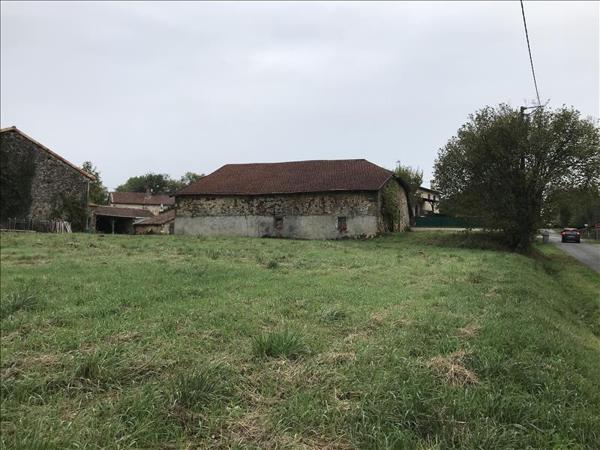 Maison à vendre 34 200 € Saint-Martin-le-Pin 272 m² DPE