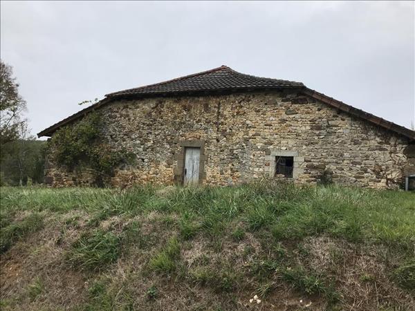 Maison à vendre 34 200 € Saint-Martin-le-Pin 272 m² DPE