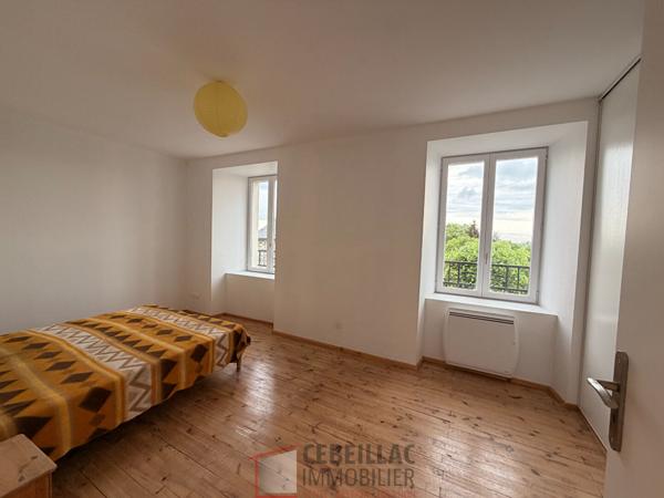 Maison 6 pièce(s) 4 chambre(s) 200 m²
