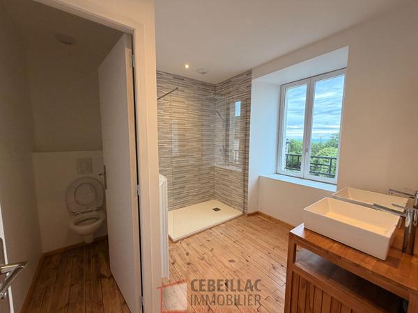 Maison 6 pièce(s) 4 chambre(s) 200 m²