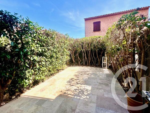 Appartement F2 à vendre  2 pièces - 25 m2 LA LONDE LES MAURES - 83