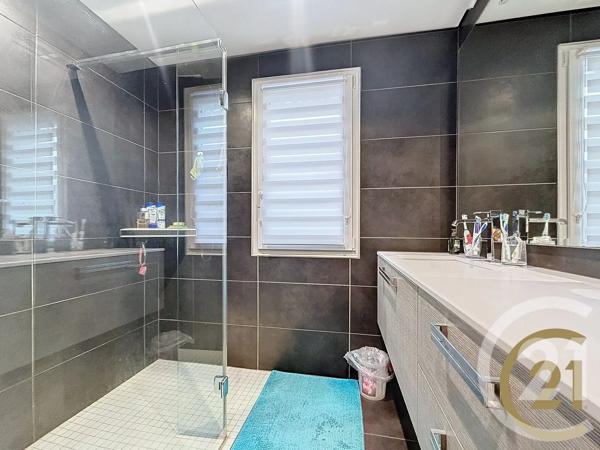 Maison à vendre  4 pièces - 99 m 2   FESCHES LE CHATEL  - 25