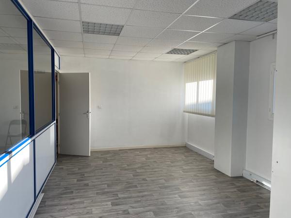 Bureaux à louer à LE PETIT QUEVILLY 76140