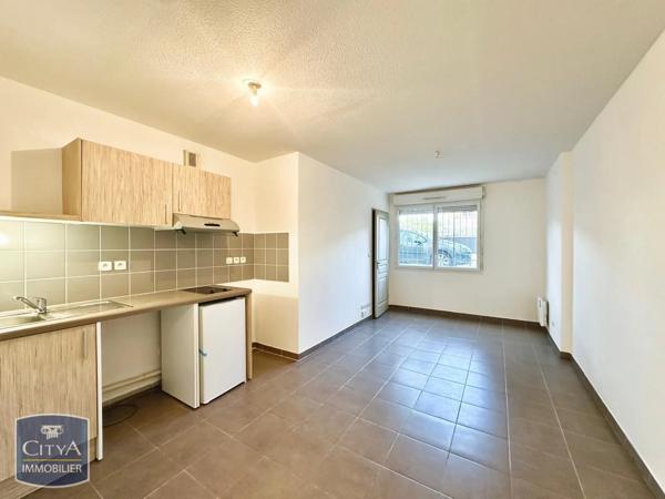 Appartement à louer 2 pièces 39.25m² La Seyne-sur-Mer (83500)