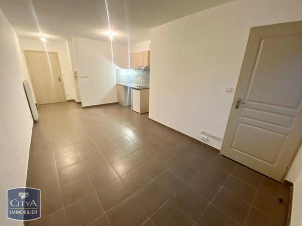 Appartement à louer 2 pièces 39.25m² La Seyne-sur-Mer (83500)